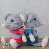 Hardicraft DIY Crochet Kit – Daisy the Mouse