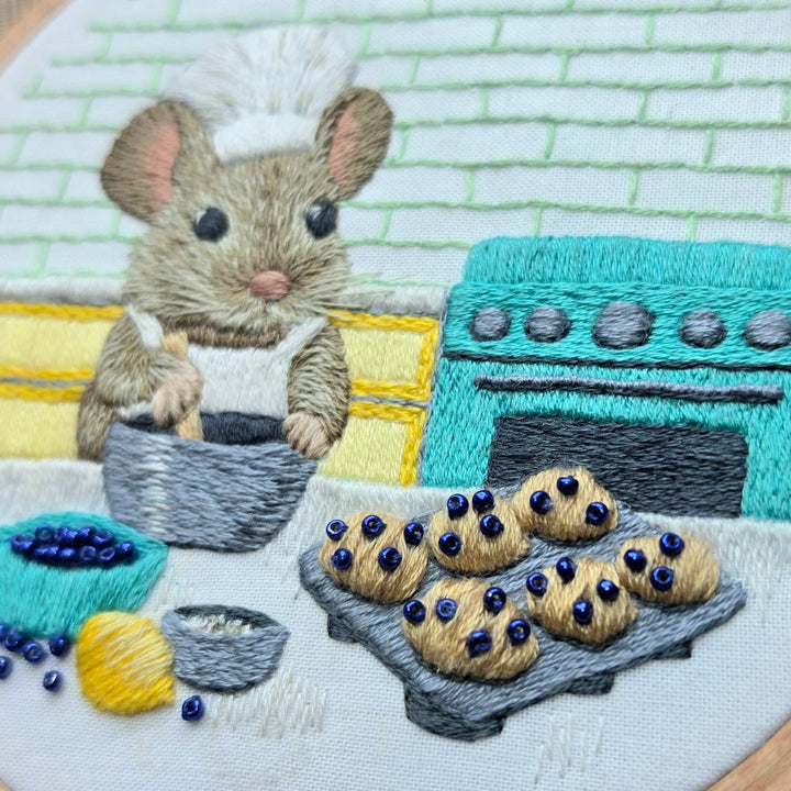 Jessica Long Embroidery - The Muffin Mouse Embroidery Kit