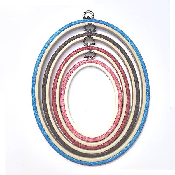Nurge - Nurge Flexi Hoops Oval 22 x 27cm (8.7" x 10.6"): Sand - Pisgah Needleworks
