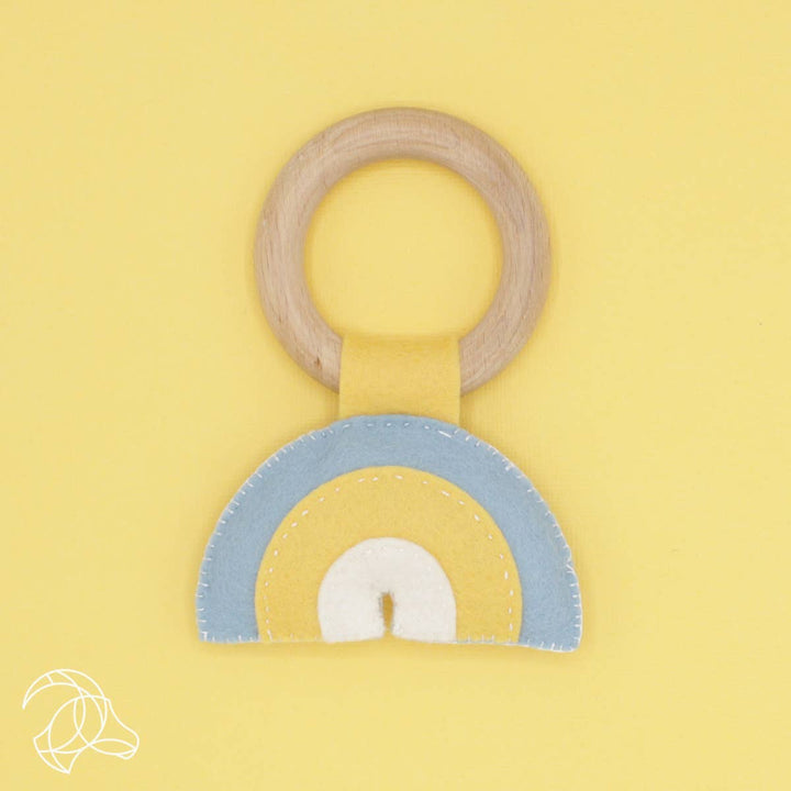Hardicraft USA - DIY Felt Kit - Rainbow Rattle - Blue