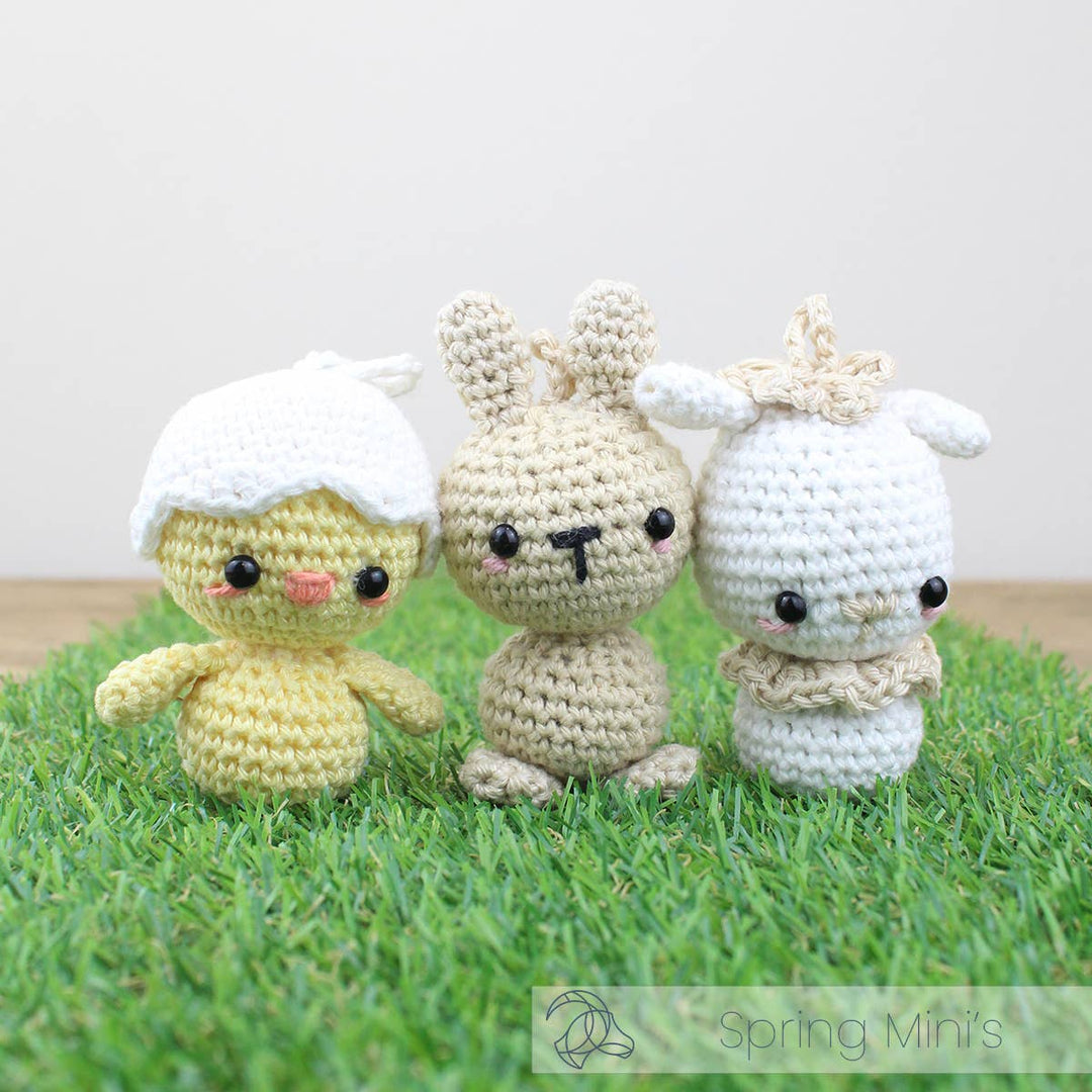 Hardicraft USA - DIY Crochet Kit - Mini Chick - Pisgah Needleworks