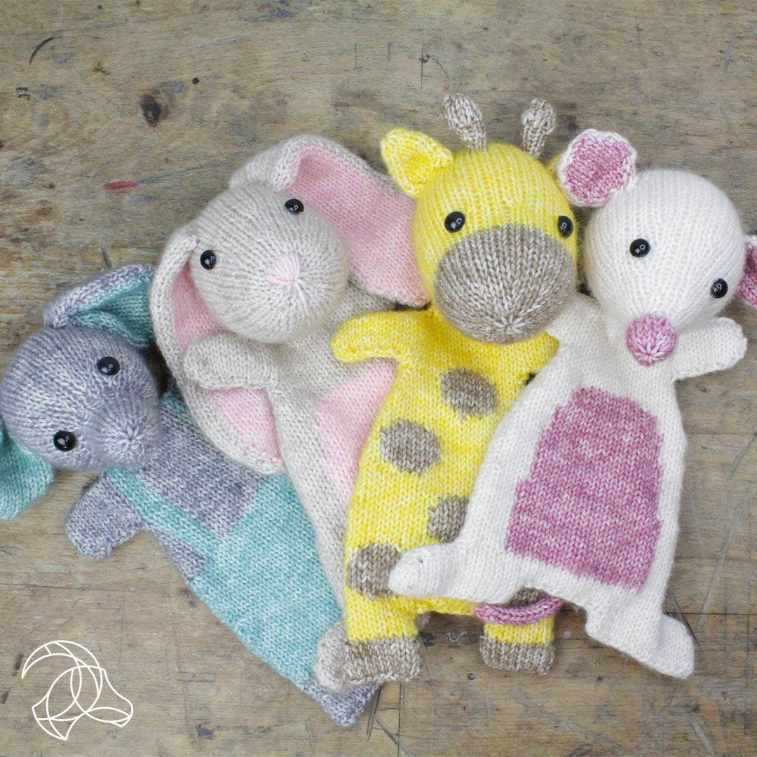 Hardicraft DIY Knitting Kit – Doutze Rabbit Flat Stuffed Toy Kit