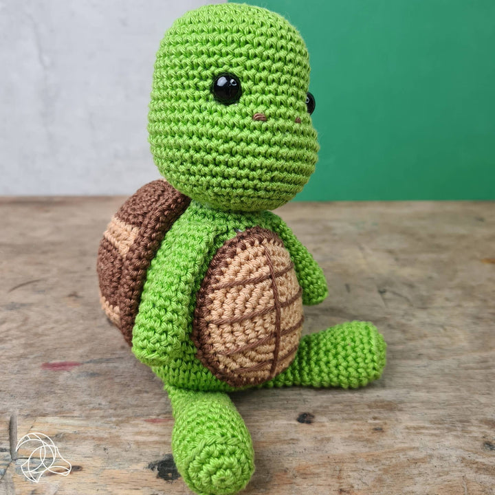 Hardicraft USA - DIY Crochet Kit - Siem Turtle - Pisgah Needleworks