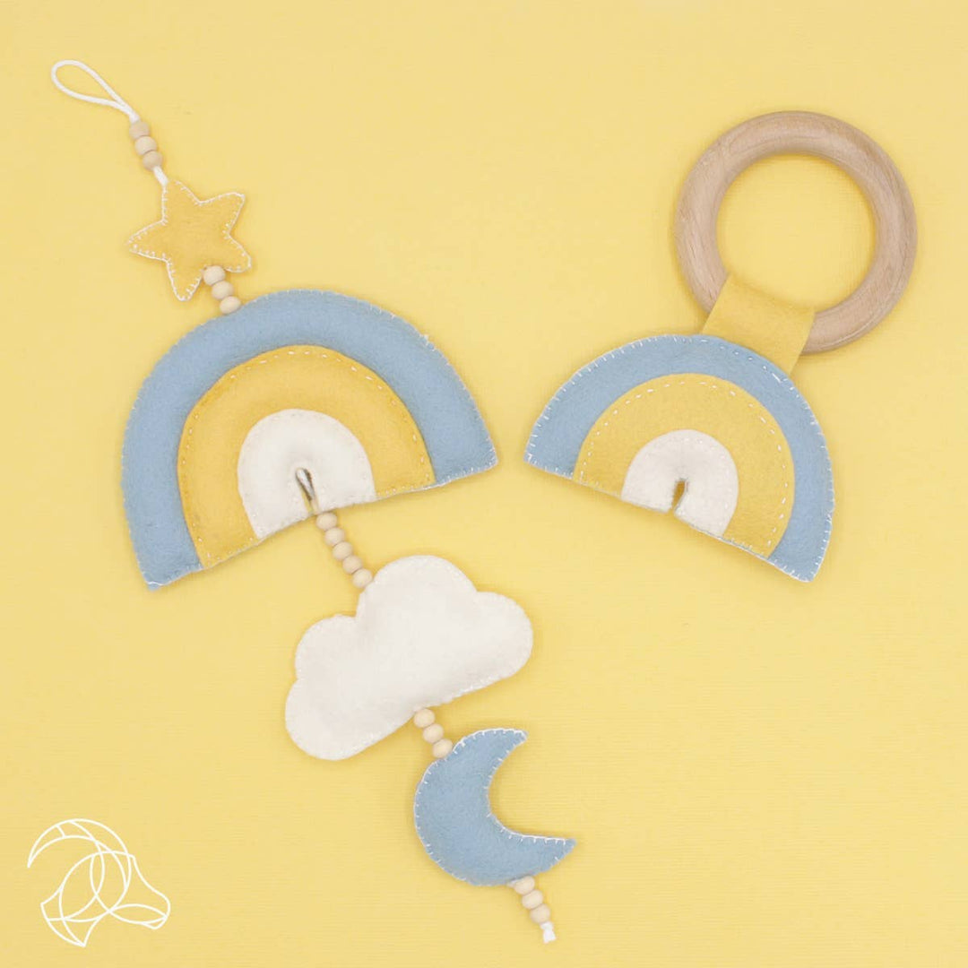 Hardicraft USA - DIY Felt Kit - Rainbow Rattle - Blue