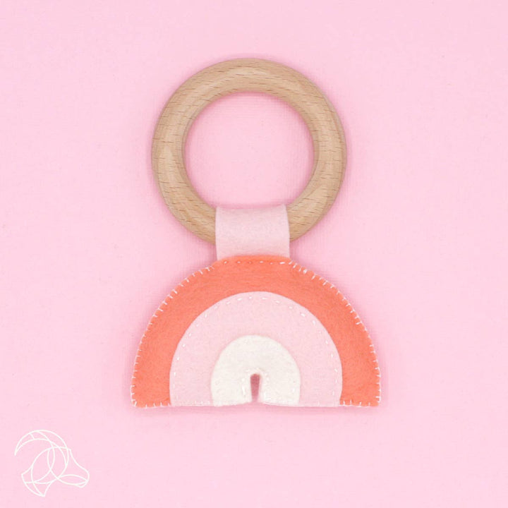 Hardicraft USA - DIY Felt Kit - Rainbow Rattle - Pink