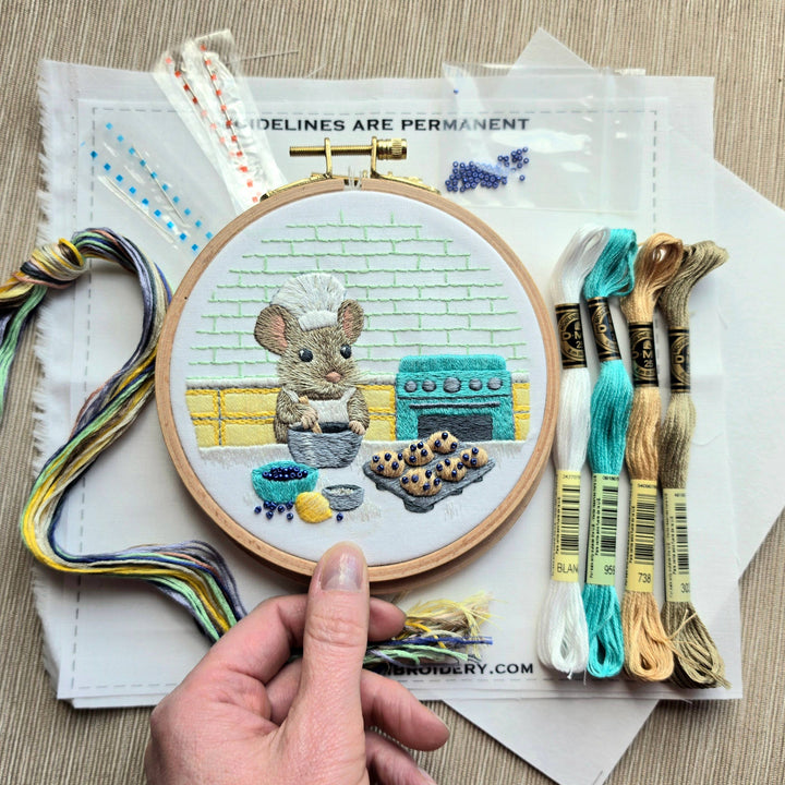 Jessica Long Embroidery - The Muffin Mouse Embroidery Kit