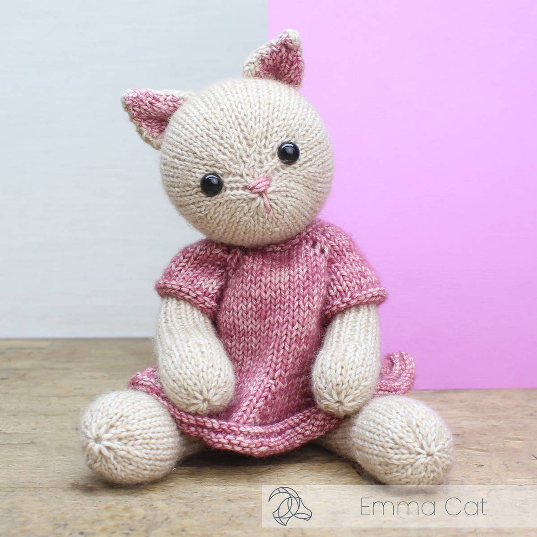 Hardicraft USA - DIY Knitting Kit - Emma Cat - Pisgah Needleworks