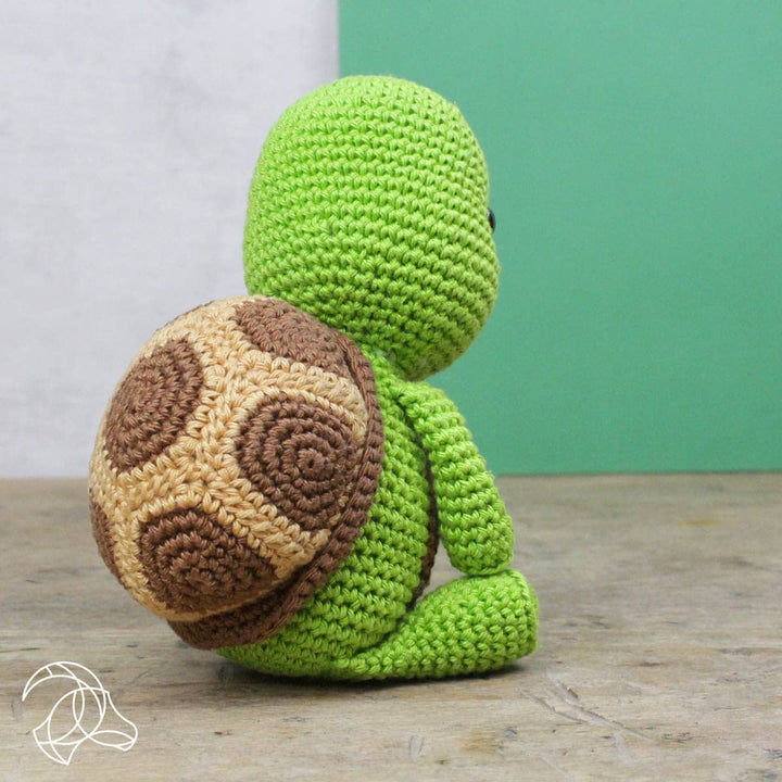 Hardicraft USA - DIY Crochet Kit - Siem Turtle - Pisgah Needleworks