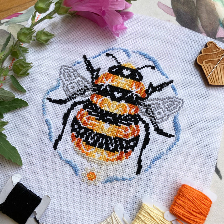 Bee Kind Cross Stitch Kit – Love Poppet Beginner Set - Pisgah Needleworks