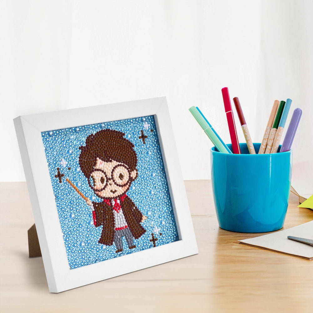 Diamond Art Club - Frameables™ - Enchanting Harry: Round With 13 Colors Including 4 Iridescent Diamonds / 2,160 / 6" x 6" (15cm x 15cm) - Pisgah Needleworks