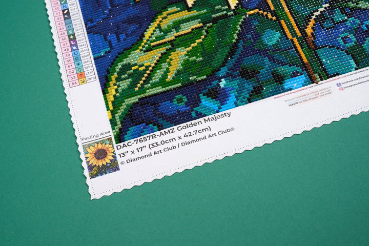 Diamond Art Club – Golden Majesty Sunflower Diamond Painting (Round Drill, 13" x 17") - Pisgah Needleworks