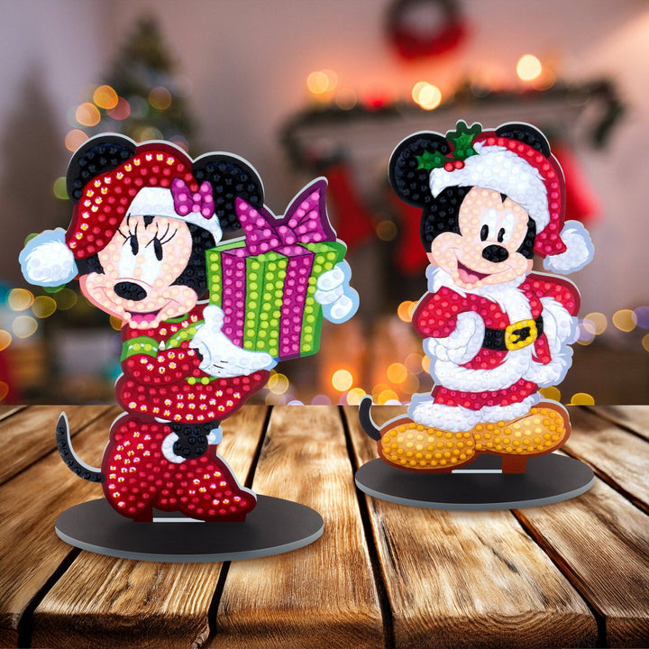 Diamond Art Club - Sparkle Pals™ - Minnie’s Holiday Surprise: Round with 10 Colors including 2 ABs and 4 Fairy Dust Diamonds / 545 / 5.5" x 4.3" (14cm x 11cm) - Pisgah Needleworks