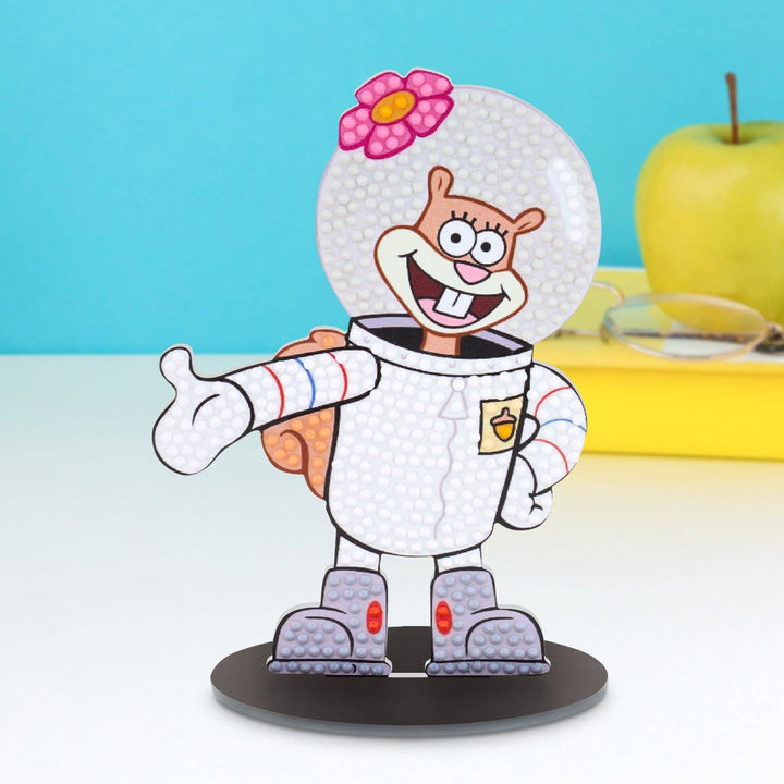 Diamond Art Club - Sparkle Pals™ - Powerhouse Sandy: Round with 9 Colors / 494 / 3.3" x 5.5" (9.9cm x 14.1cm) - Pisgah Needleworks