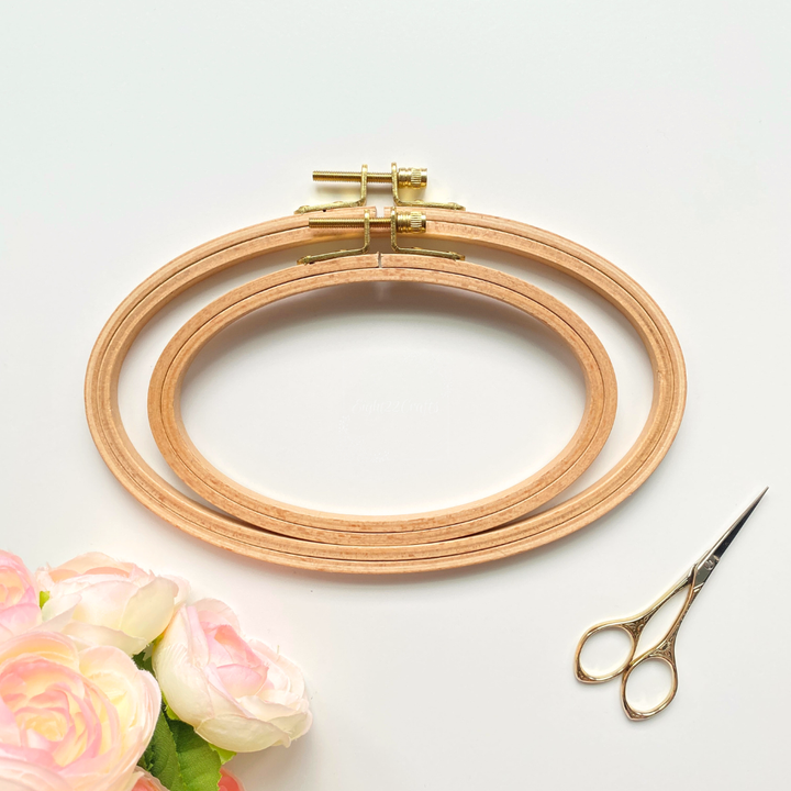Eight22Crafts - Oval Beechwood Embroidery Hoops,  Cross Stitch Hoop Frames: 4" x 6" - Pisgah Needleworks