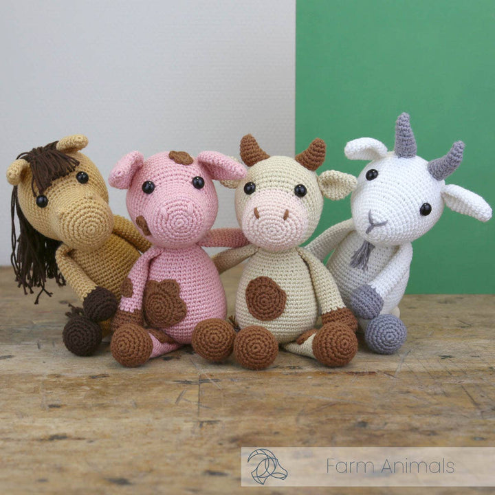 Hardicraft DIY Crochet Kit - Gary Goat - Pisgah Needleworks