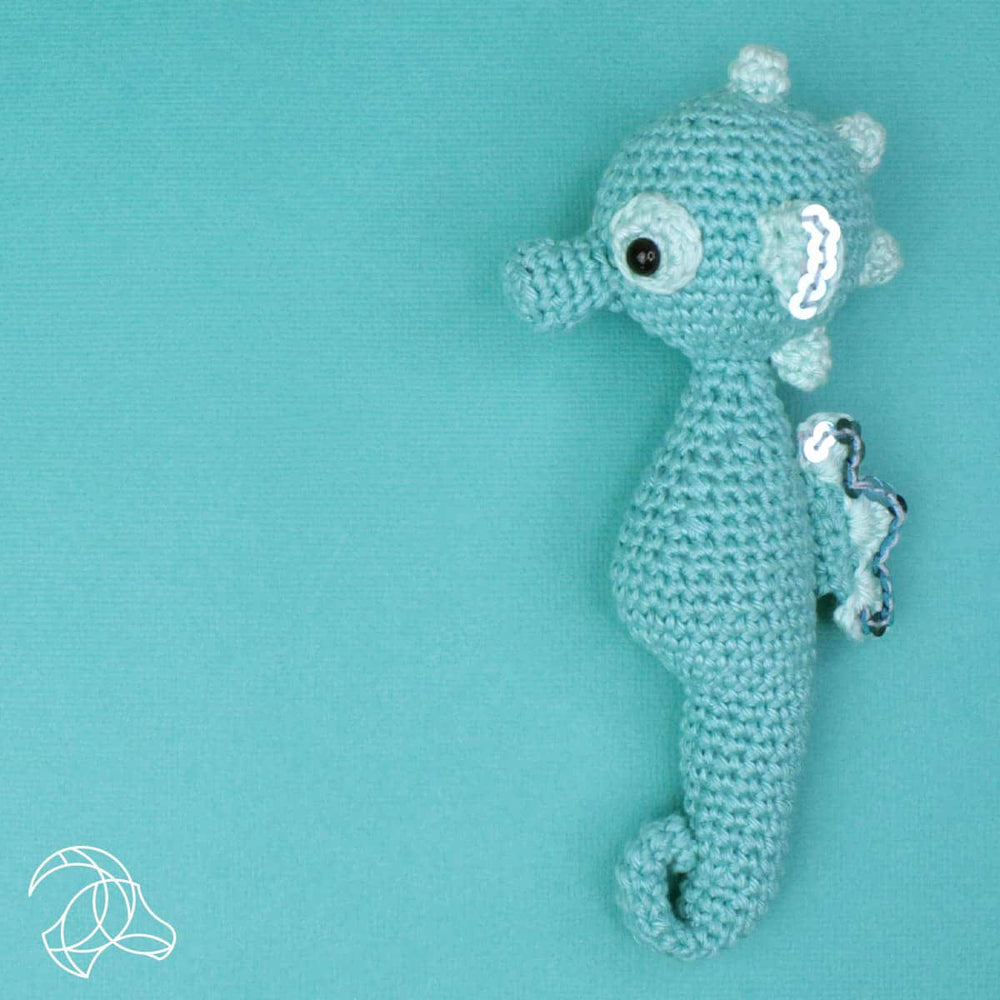 Hardicraft Molly Seahorse DIY Crochet Kit - Pisgah Needleworks