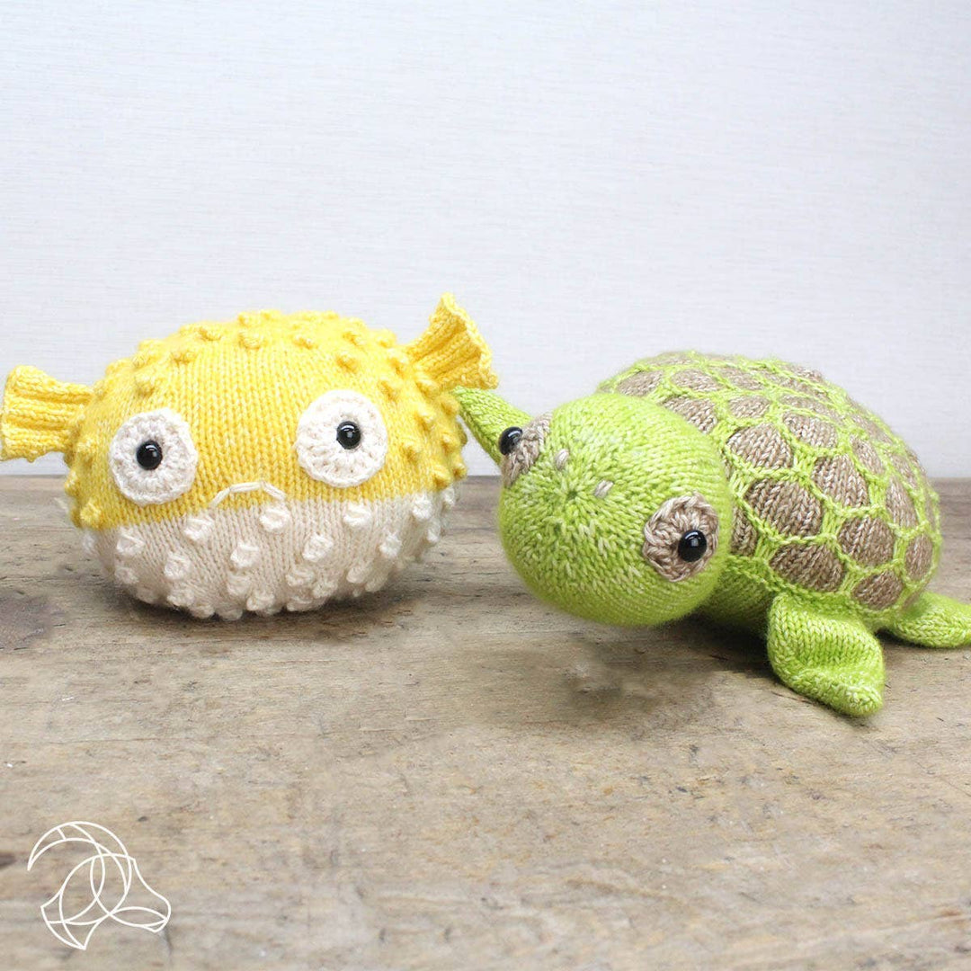 Hardicraft USA - DIY Knitting Kit - Bart Blowfish - Pisgah Needleworks