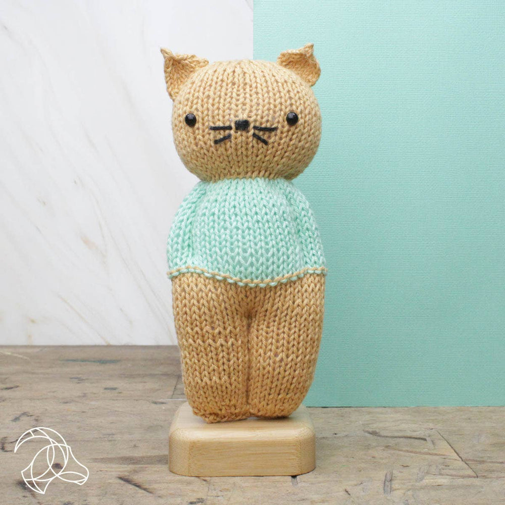 Hardicraft USA - DIY Knitting Kit - Nora Cat - Pisgah Needleworks