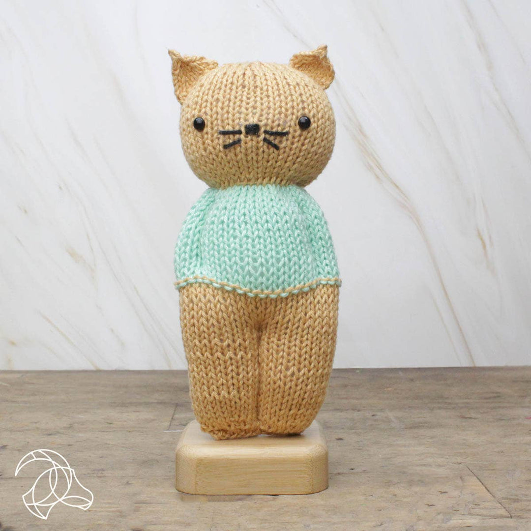Hardicraft USA - DIY Knitting Kit - Nora Cat - Pisgah Needleworks
