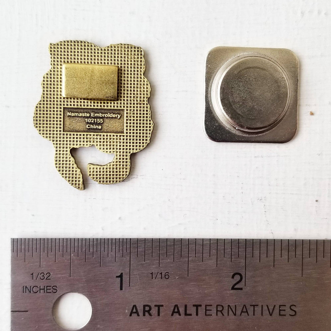 Jessica Long Embroidery - Sea Otters Enamel Needle Minder - Pisgah Needleworks