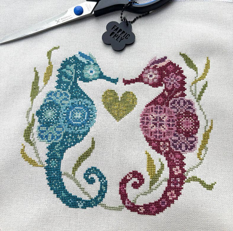 Love Poppet - Seahorses - Boxed Kit: 14ct Aida (cream/ivory) - Pisgah Needleworks