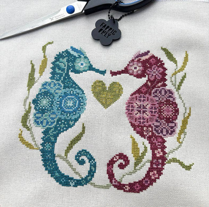 Love Poppet - Seahorses - Boxed Kit: 14ct Aida (cream/ivory) - Pisgah Needleworks