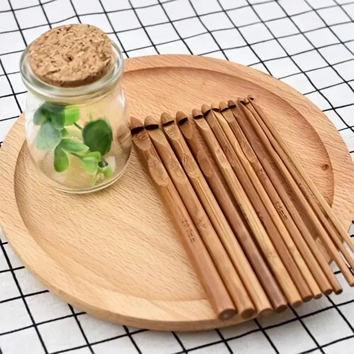Magnifique Hearts Bamboo Crochet Hook Set – 12 Piece Set 3mm–10mm - Pisgah Needleworks