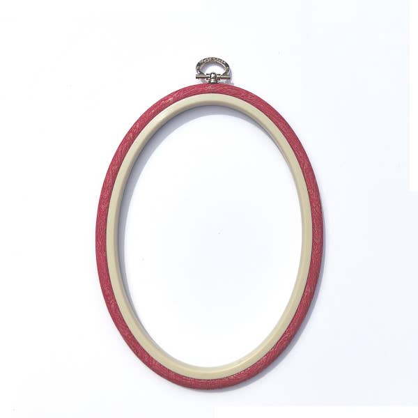 Nurge - 14.5 x 19cm (51/2 x 71/2") Nurge Flexi Hoops Oval: Sand - Pisgah Needleworks