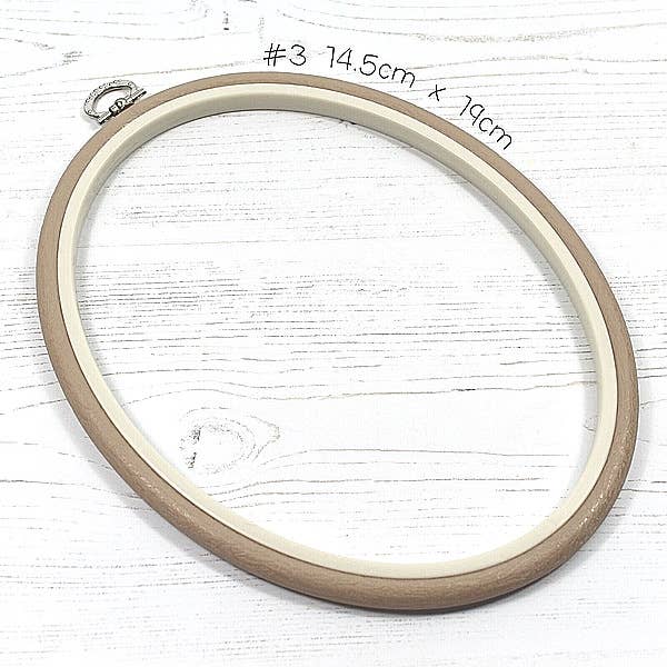 Nurge - 14.5 x 19cm (51/2 x 71/2") Nurge Flexi Hoops Oval: Sand - Pisgah Needleworks