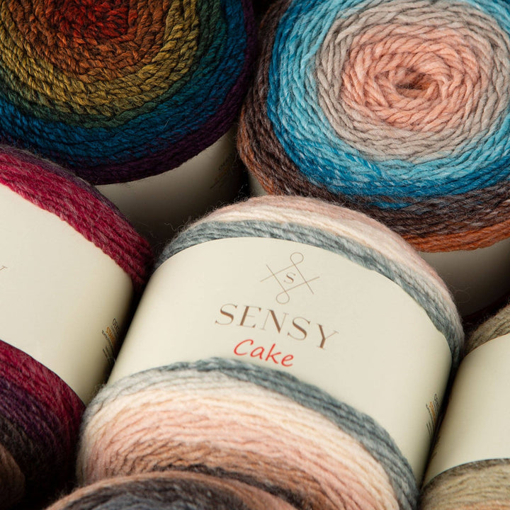 Sensy - Sensy Cake Yarn, 5.3 oz, 525 Yards, Gauge 3 Light: 559 / 1 Skein - Pisgah Needleworks
